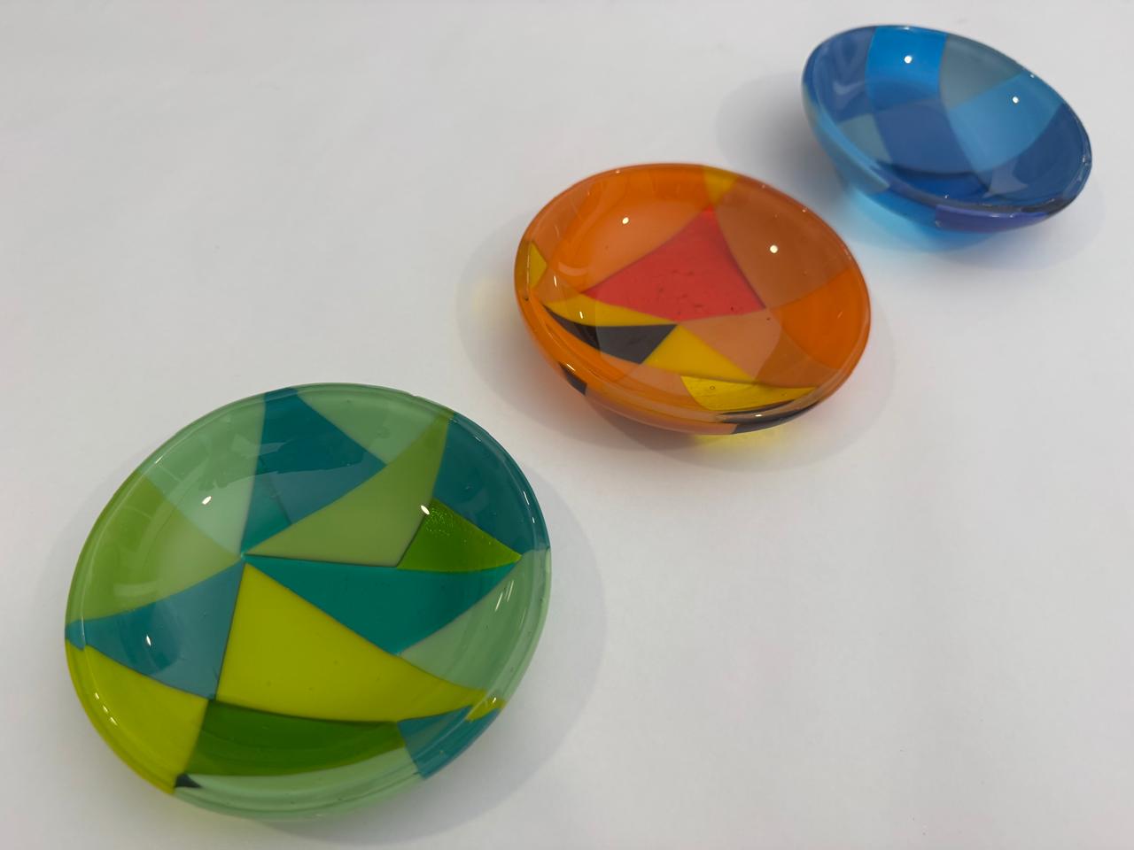 Platón de vidrio decorativo "Tramos"